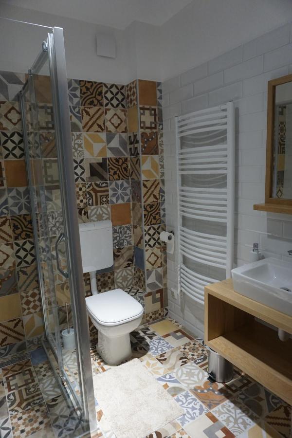 Bed & Breakfast Airport Almaskert Panzio *